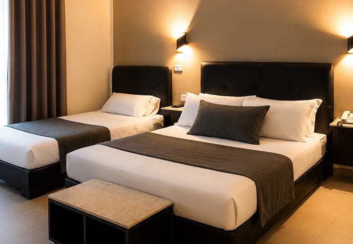 https://image.resabooking.com/images/image_panoramique/hotel_le_calife_2.jpg