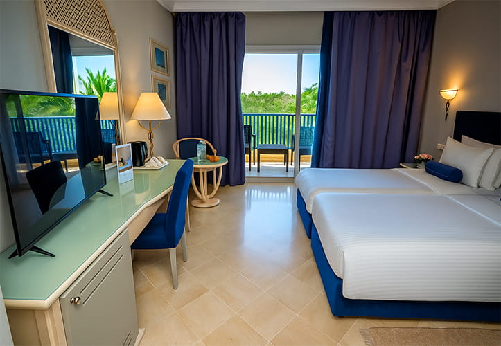 https://image.resabooking.com/images/image_panoramique/verdi_tunis_beach_resort_2.jpg